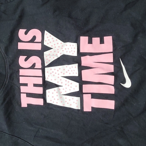 LIL GIRL'S NIKE SHIRT - Picture 2 of 6